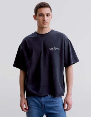 OVERSIZED FIT T-SHIRT